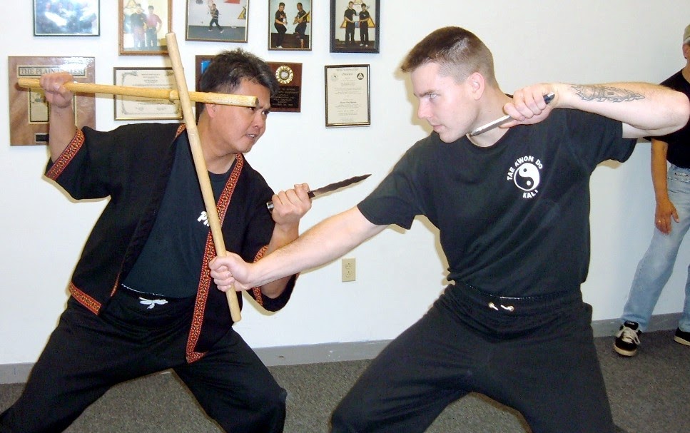 KALI ESKRIMA ARNIS ARTES MARCIALES UNIDAS LAS DIFERENTES AREAS DE